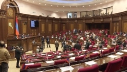 Բիզնես՝ քաղաքականության փոխարեն. ՔՊ-ից ով և ինչու է հեռանում