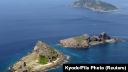  Сенкаку архипелагы.