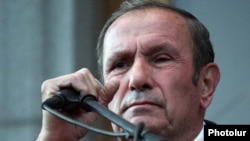 Հայաստանի առաջին նախագահ, ՀԱԿ առաջնորդ Լեւոն Տեր-Պետրոսյան