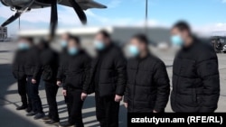 Азербайжан бошоткон армениялык аскерлер. Ереван аэропорту. 7-февраль, 2022-жыл