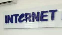 Çeşme: Interneti çäklendirmek babatda kiçi we uly Berdimuhamedowlaryň pozisiýalary tapawutlanýar