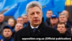 21 квітня стало відомо про те, що частина депутатів, які раніше входили до фракції ОПЗЖ, створили нову депутатську групу «Платформа за життя та мир». Її очолив Юрій Бойко