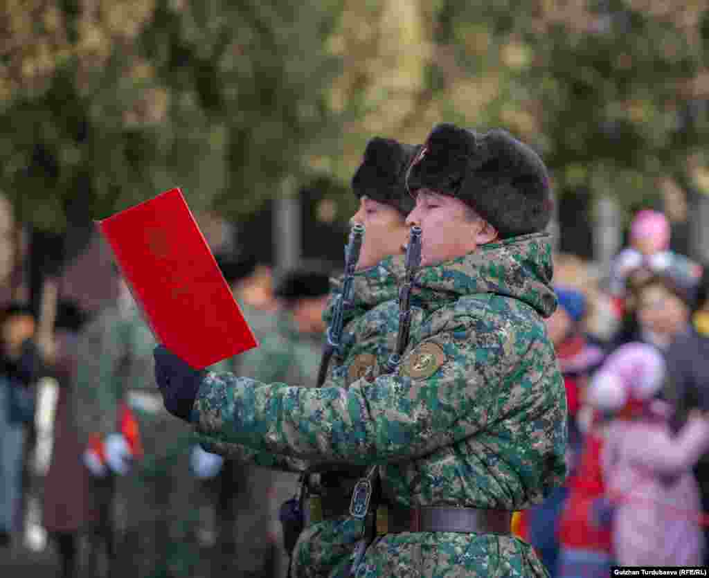 Ант берүү учуру.&nbsp;