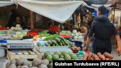 Один из рынков Кыргызстана. Иллюстративное фото. 