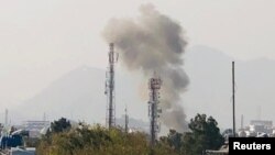 دود برخاسته از حمله انتحاری افراد داعش بر شفاخانه چهارصد بستر سردار محمد داوود خان November 2, 2021