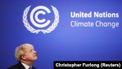 Britan premýer-ministri Boris Jonson Glazowda geçýän COP26 sammitiniň dowamynda. 1-nji noýabr
