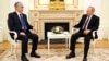 Президент России Владимир Путин (справа) на переговорах с казахстанским коллегой Касым-Жомартом Токаевым. Москва, 10 февраля 2022 года
