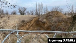 Противотанковый ров на КПВВ «Каланчак»