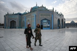 با تسلط طالبان به قدرت حضور مردم و حتی رفتن به زیارت سخی در مزارشریف کاهش یافته است