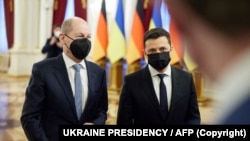 Германиянын канцлери Олаф Шольц менен Украинанын президенти Владимир Зеленский. Киев. 14-февраль, 2022-жыл.