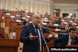 Женишбек Токторбаев.