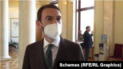 У травні минулого року журналісти «Схем» заявляли, що Ігор Абрамович, ймовірно, перебуває у Франції 