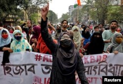 Протесты в Индии из-за запрета хиджабов для учащихся. Калькутта, 9 февраля 2022 года.