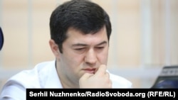 На початку березня 2017 року суд арештував Насірова, його підозрювали в причетності до так званої «газової схеми Онищенка»