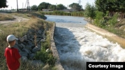 Чоң Чүй каналы. Иллюстрациялык сүрөт.
