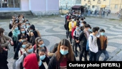 دانش آموزان انستیتوت ملی موسیقی افغانستان که به پرتگال مهاجر شده اند