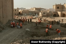 Реконструкция исторического центра Бухары в 2011 году