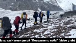 Наталья Наговицина тарткан тасмадан алынган сүрөт. 