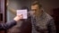 Российский оппозионный политик Алексей Навальный в суде