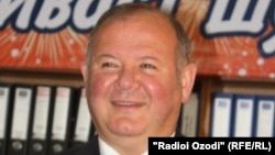 Беҳзод Файзуллоев-раиси ширкати алоқаи мобилии «Вавилон-М».