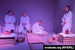 Пастаноўка «Інсургенты» студыі «Вольная сцэна» ў Варшаве, 11 чэрвеня 2025. У ролі Апалёніі Вольга Каралёнак, у ролі Каліноўскага Яўген Казакевч, у ролі Далеўскага — Яўген Бржусь