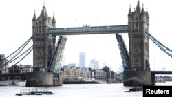 Tower köprüsi. London