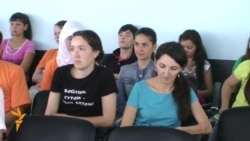 Татар яшьләре татнет турында сөйләште