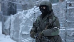 Озброєна людина на вулиці Луганська, 22 листопада 2017 року