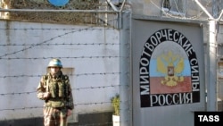 Тбилиси полагает, что пребывание российских войск в Абхазии слишком затянулось