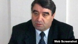 По мнению представителей различных политических партий, отставка Бориса Чочиева не стала неожиданностью. Политик, снискавший репутацию серого кардинала, давно стал предметом критики для одних и образцом подражания для других