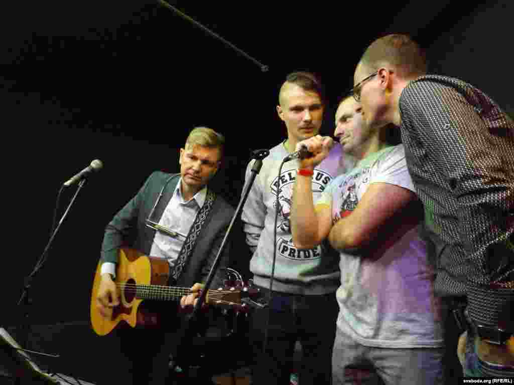 Аматары творчасьці на бэк-вакале