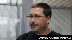 Експерекладач прем'єр-міністра України Станіслав Єжов у суді. Київ, 3 липня 2019 року