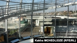 Уже решено, что здание президентской резиденции в Тбилиси будет служить развитию образования. Осталось назвать учебное заведение, которое разместят в "авлабарском дворце".