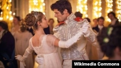 "Hərb və sülh"  romanı əsasında çəkilmiş eyniadlı film.