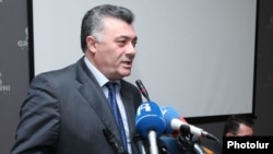 Руководитель фракции «Наследие» Рубен Акопян