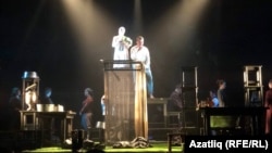 "Фронтовичка" спектакленнән күренеш