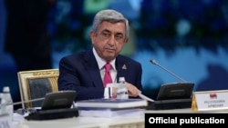 Ղազախստան - Հայաստանի նախագահ Սերժ Սարգսյանը Եվրասիական բարձրագույն տնտեսական խորհրդի Աստանայի նիստի ժամանակ, 29-ը մայիսի, 2014թ․