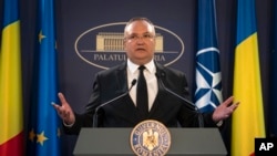 De peste nouă ani, generalul în rezervă Nicolae Ciucă conduce sau are puterea de a influența soarta Armatei.