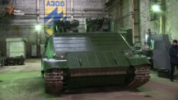 На базі полку «Азов» показали «міський танк» (відео)