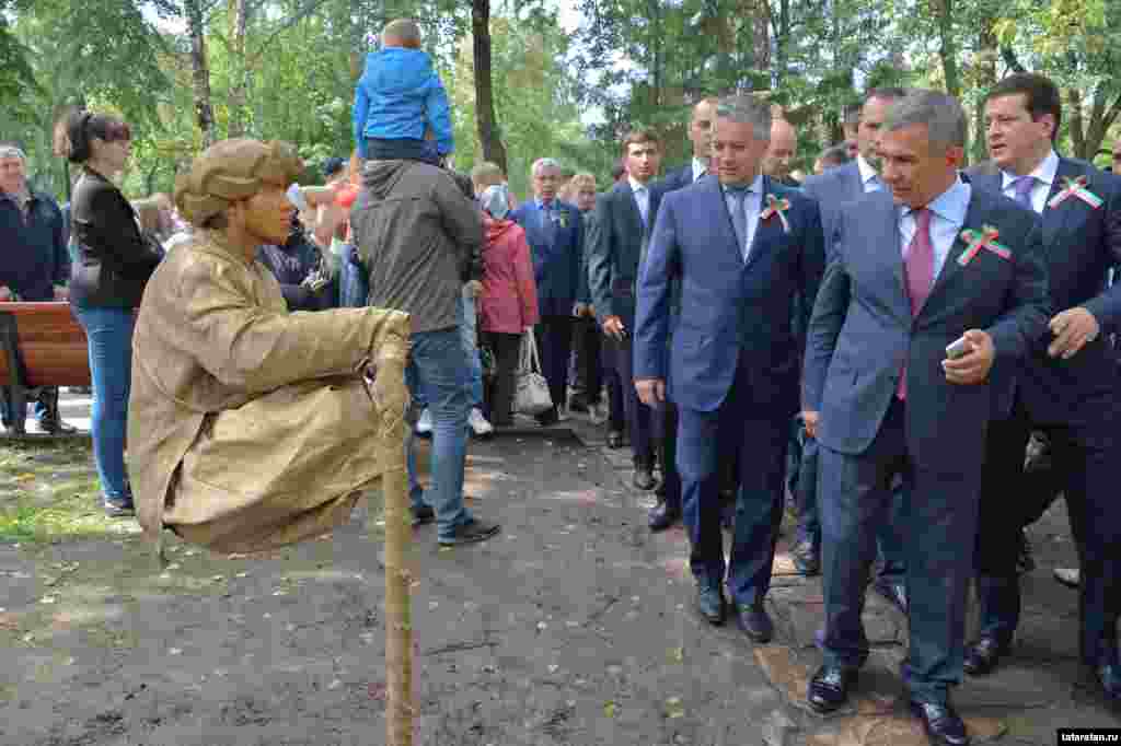 Татарстан җитәкчеләре үзгәртеп корылган Горький паркында