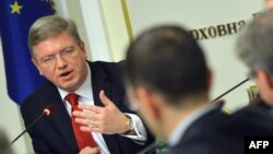 Єврокомісар Фюле під час зустрічі з депутатами Верховної Ради, 7 лютого 2013 року