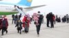 Diňle: Bilet gytçylygynyň arasynda türkmen raýatlary Russiýa Özbegistanyň üsti bilen aşýarlar