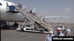 Сауд Арабия -- Медина шаарына түшкөн кыргызстандык зыяратчылар.3-октябрь, 2013. 