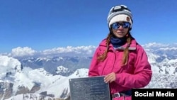 Наталья Наговицина Тажикстандагы Коммунизм (И.Сомони) атындагы чокуда.