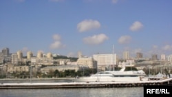 Азербайджан - Баку, вид с моря 