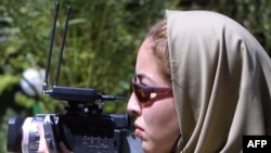 Роксана Сабери Тегеранда, 2003-жылдын 17-сентябры.