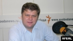 Перенесенный на лето съезд партии примет, по мнению Митрохина, более адекватные решения с учетом новых обстоятельств