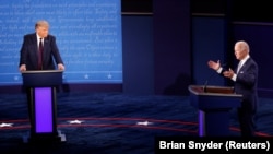 Трамп менен Байден.