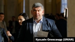 У 2019 році, коли Роман Соха (на фото) в Запоріжжі балотувався до Верховної Ради від «Слуги народу», Ростислав Шурма був кандидатом від «Опозиційного блоку»