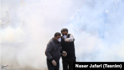 Тегерандын көчөлөрүн дезинфекциялоо, 15-март, 2020-жыл.